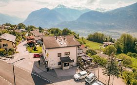 Relais Fleuri